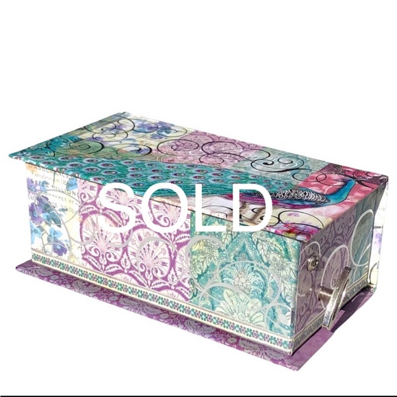 Punch Studio Peacock Swan Lake Music Box w/Luxury Jasmine Scented Soap (17610) - Picture 1 of 10